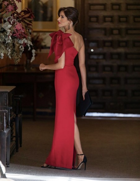 Asymmetric long red party dress with organza lacing on the shoulder- INVITADA PERFECTA MIPHAI - 8 