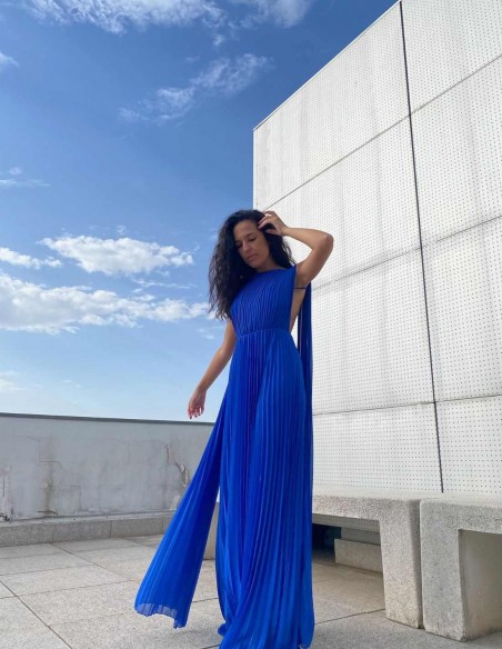 Long pleated party dress with cape sleeves