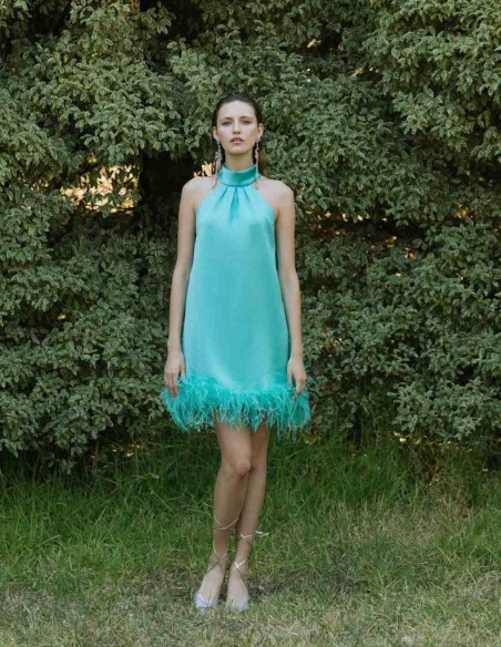Cocktail dress with feathers and halter neckline