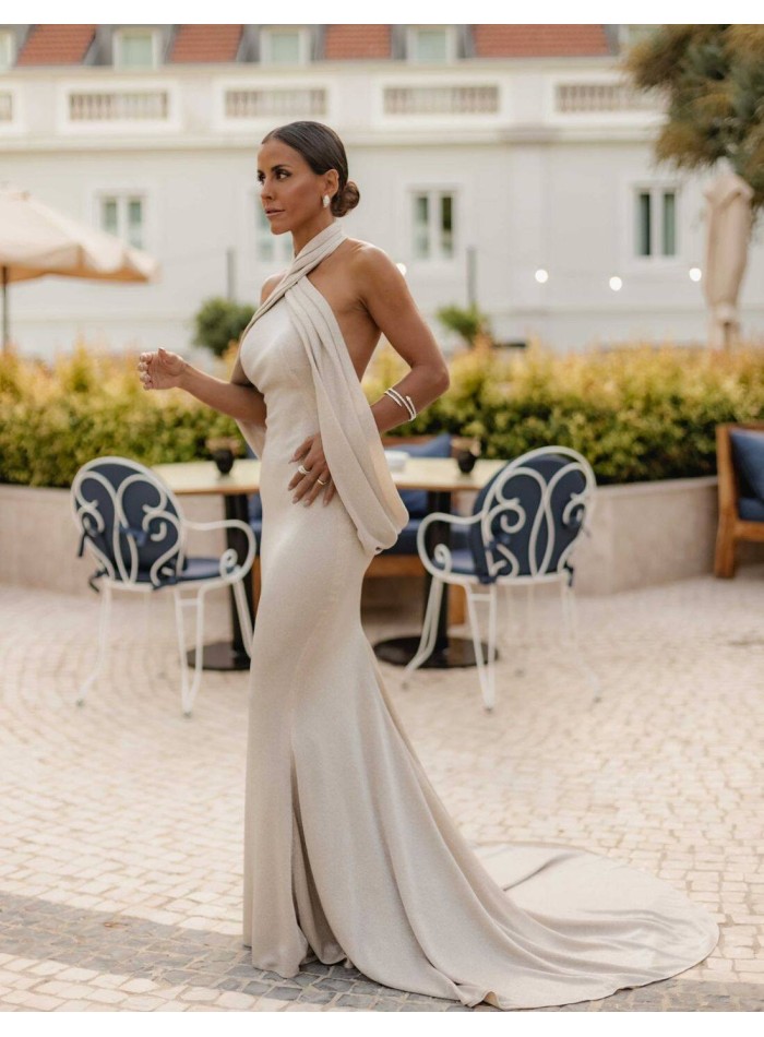 Robe longue de fête avec coupe sirène et...