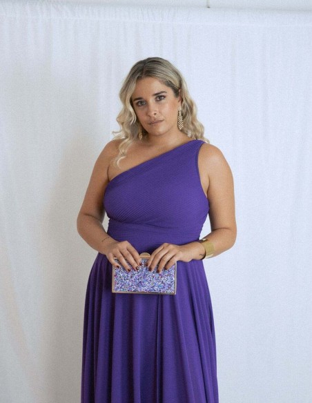 Robe longue de fête avec encolure asymétrique et ouverture sur le côté