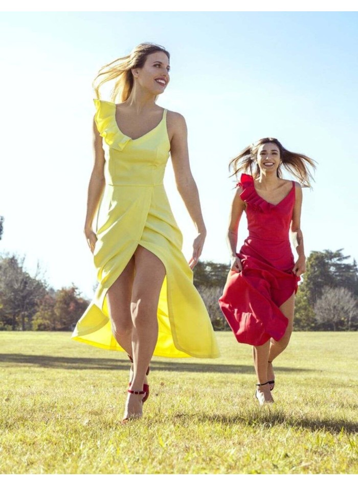 Red party dress with ruffled neckline and tulip skirt for events