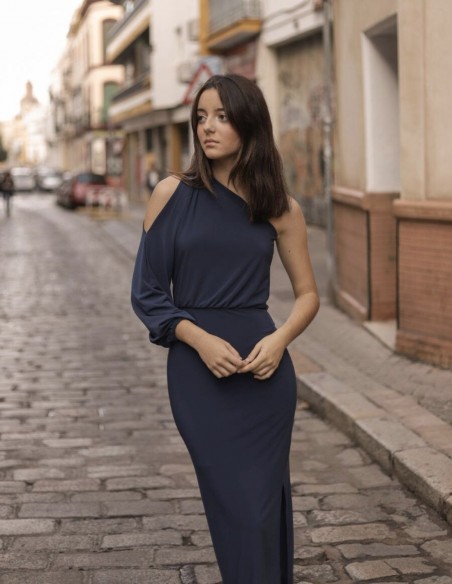 Vestido midi de fiesta con abertura lateral y cut out en la manga