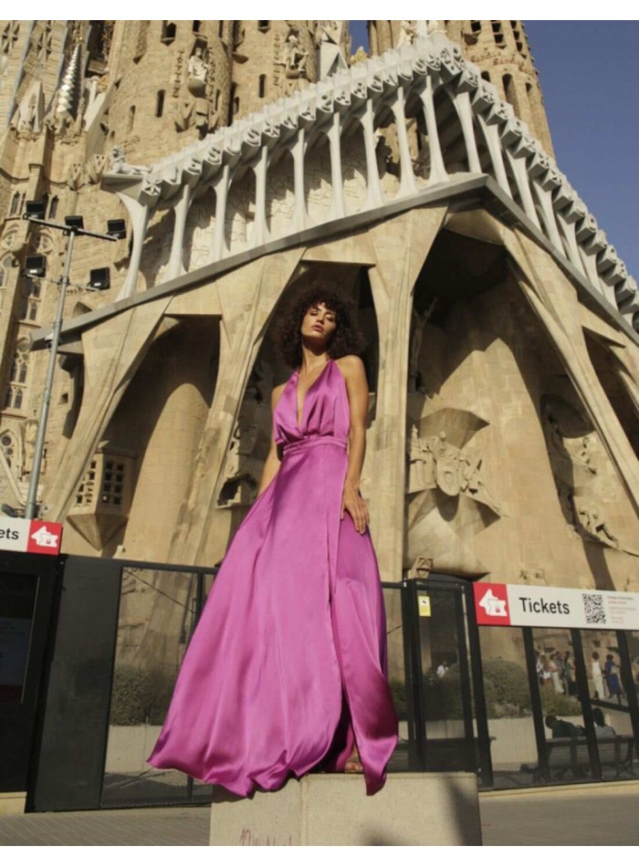 Vestido de fiesta cereza sin mangas con abertura en la falda de invitada