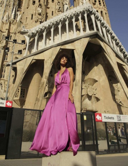Vestido de fiesta cereza sin mangas con abertura en la falda de invitada