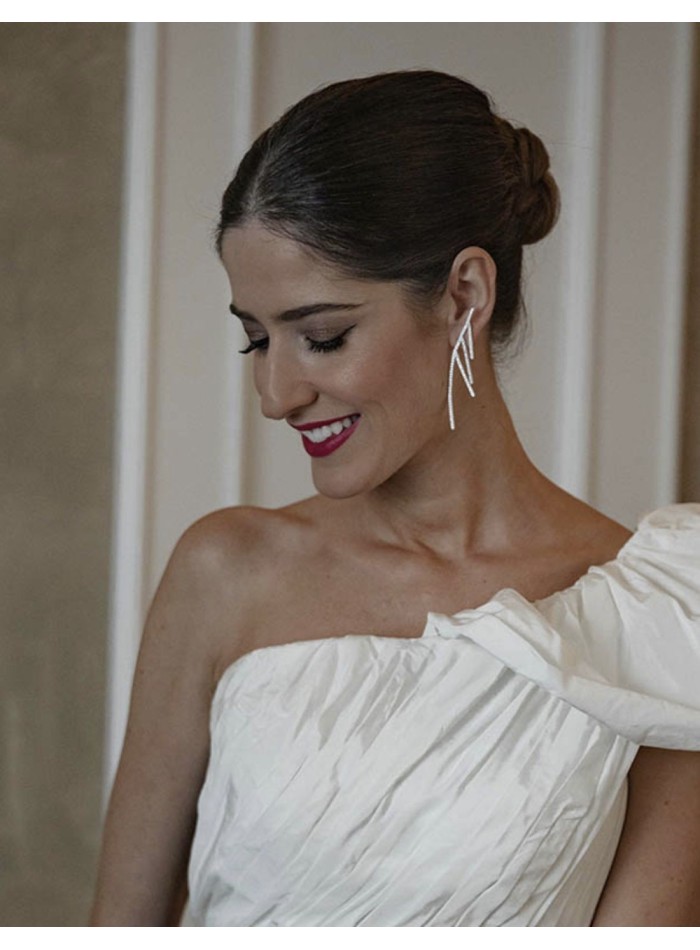 Long party earrings with rows of crystals-3