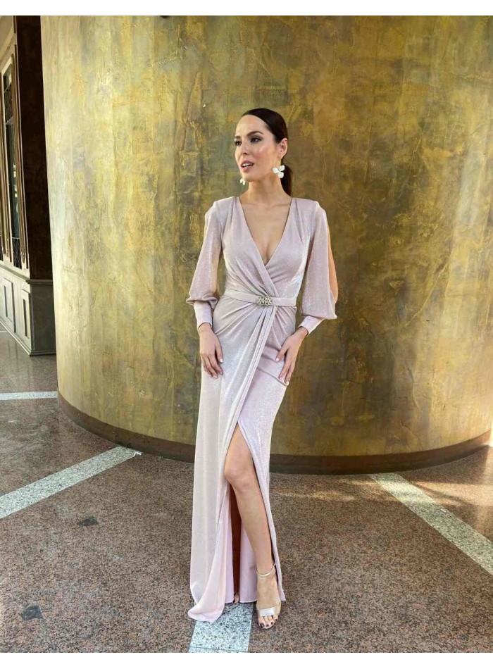 Long party dress with glitter and slashed long sleeves