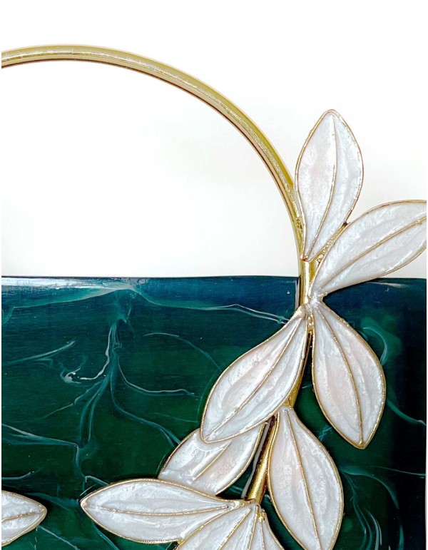 Hard pearly clutch bag in green with high quality leaf... 2