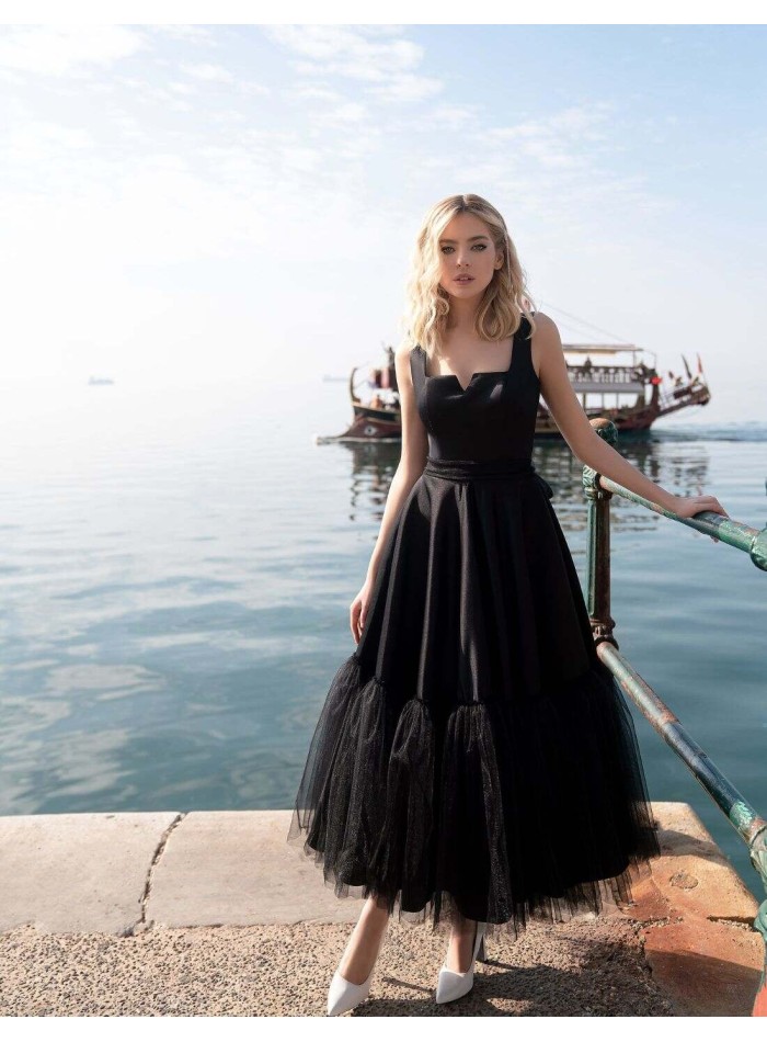 Midi party dress flared skirt with tulle and square neckline-3