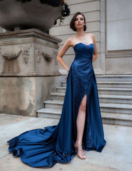 Vestido largo de fiesta con escote corazón cruzado y purpurina