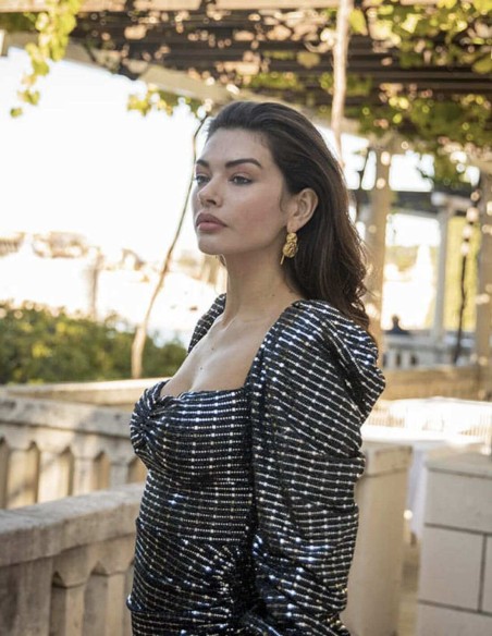 Boucle d'oreilles d'or avec cercles et texture