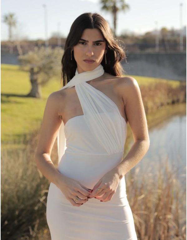 Vestido midi blanco con escote y fular al cuello