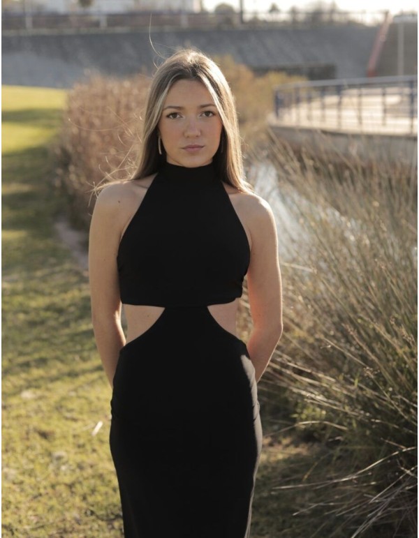Vestido de fiesta midi cut out con escote halter negro 2