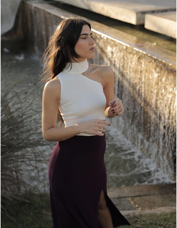 Party top with sleeveless choker 2