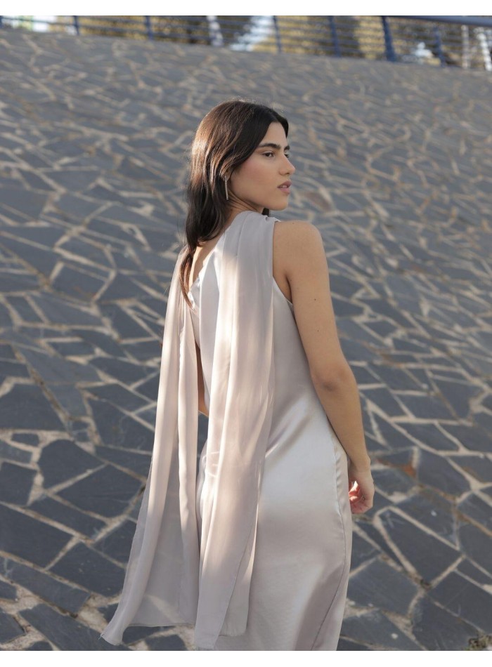 Robe de soirée midi en satin argenté avec...