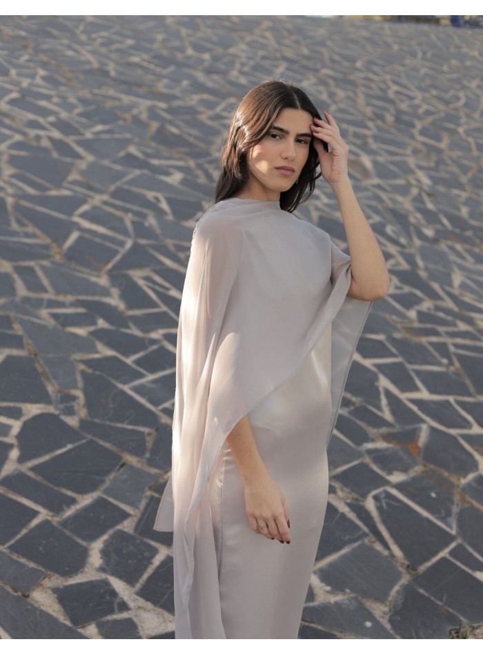 Vestido midi de fiesta plateado satinado con...