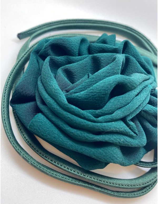 Tour de cou de fête vert bouteille avec décoration... 2