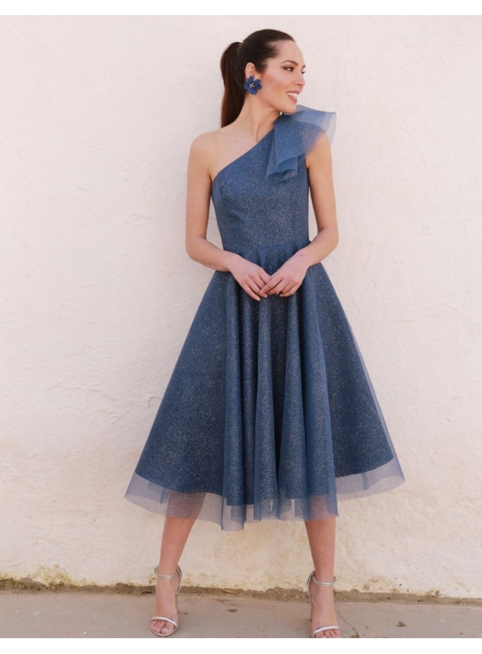 Midi party dress in shiny laminated organza