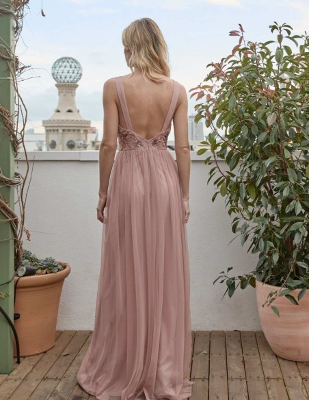 Robe longue de fête avec décolleté en V et jupe en tulle