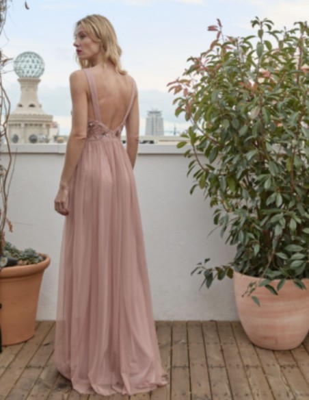 Robe longue de fête avec décolleté en V et jupe en tulle