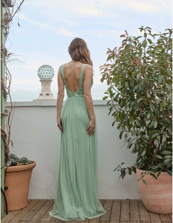 Long party dress with V-neckline and tulle skirt 2