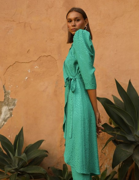 Ensemble blouse croisée et pantalon droit en jacquard vert