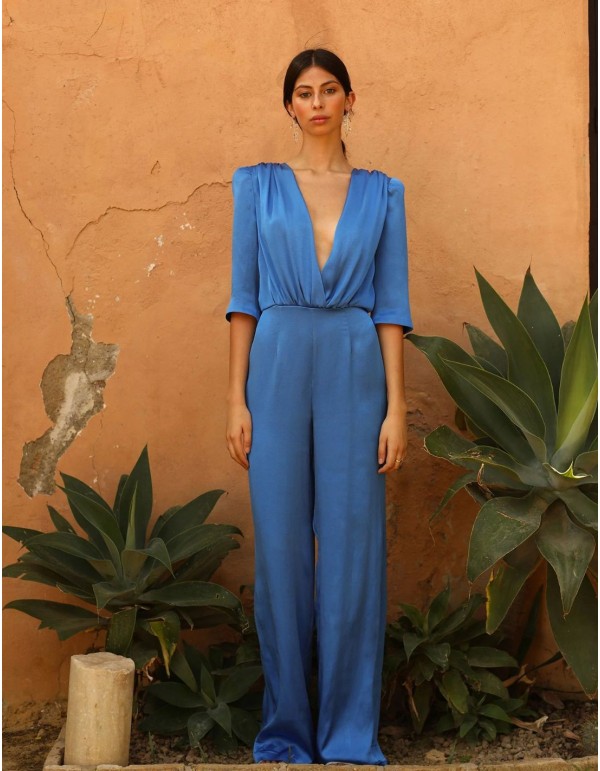 Long satin party jumpsuit with blue french sleeves 2