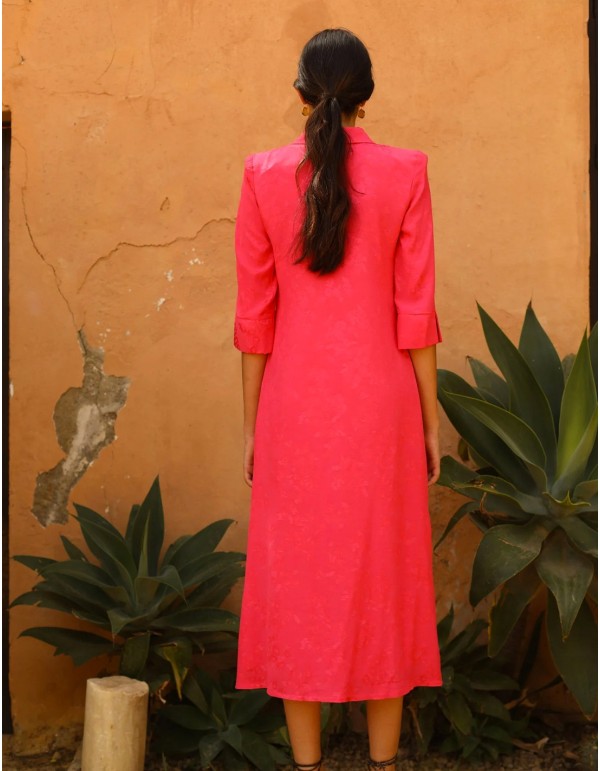 Vestido de fiesta midi con cuello smoking y botones 2