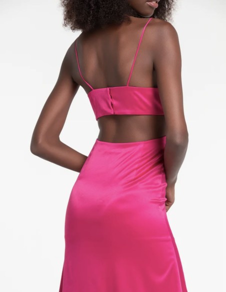 Vestido de fiesta largo satinado con tirantes y cuerpo cut-out