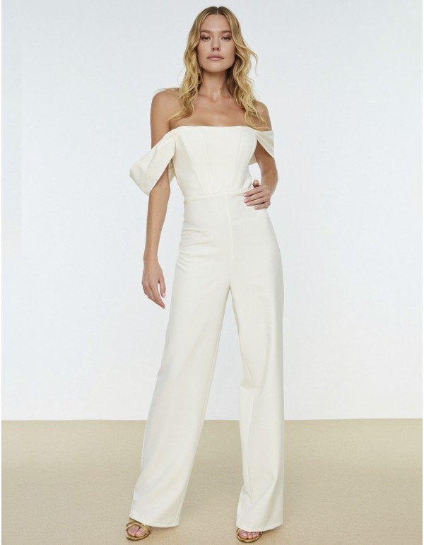 Evening jumpsuit with bodice and small sleeves 2