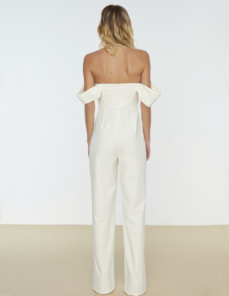 Evening jumpsuit with bodice and small sleeves