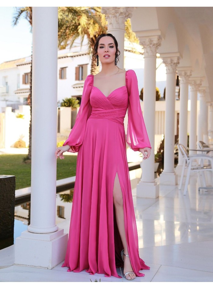 Robe longue de fête avec encolure plissée