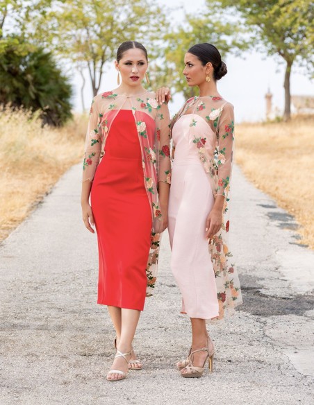 Vestido midi palabra de honor con sobrecapa de tul bordada