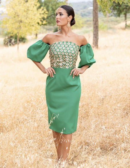 Vestido coctel palabra de honor con mangas