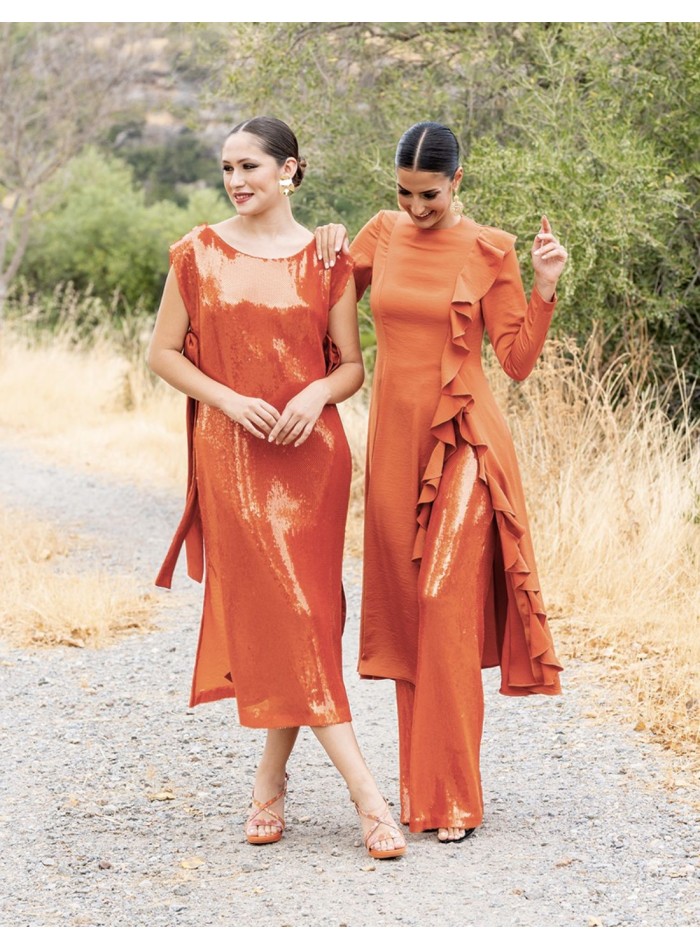 Vestido midi de fiesta terracota con lentejuelas