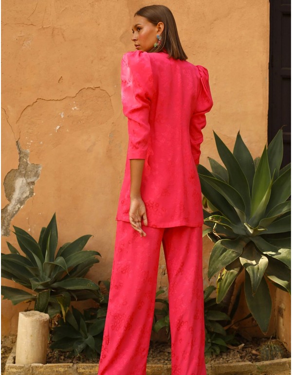 Traje de chaqueta con tejido fluido y pantalón palazzo 2