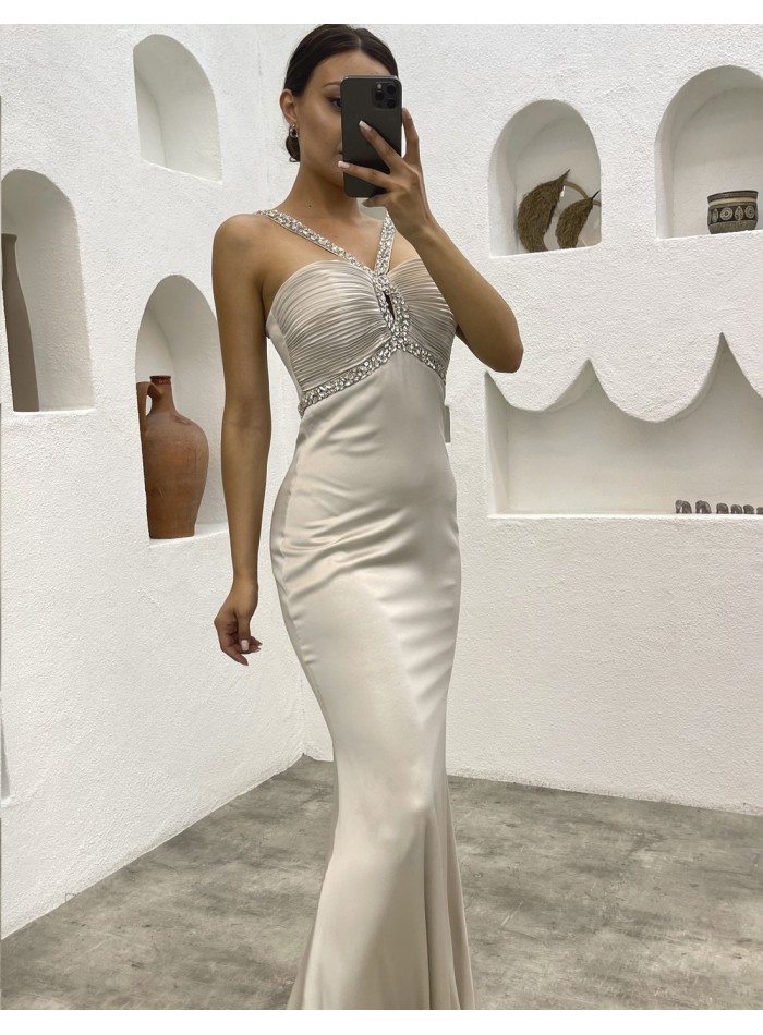 Vestido de fiesta largo con escote palabra de...