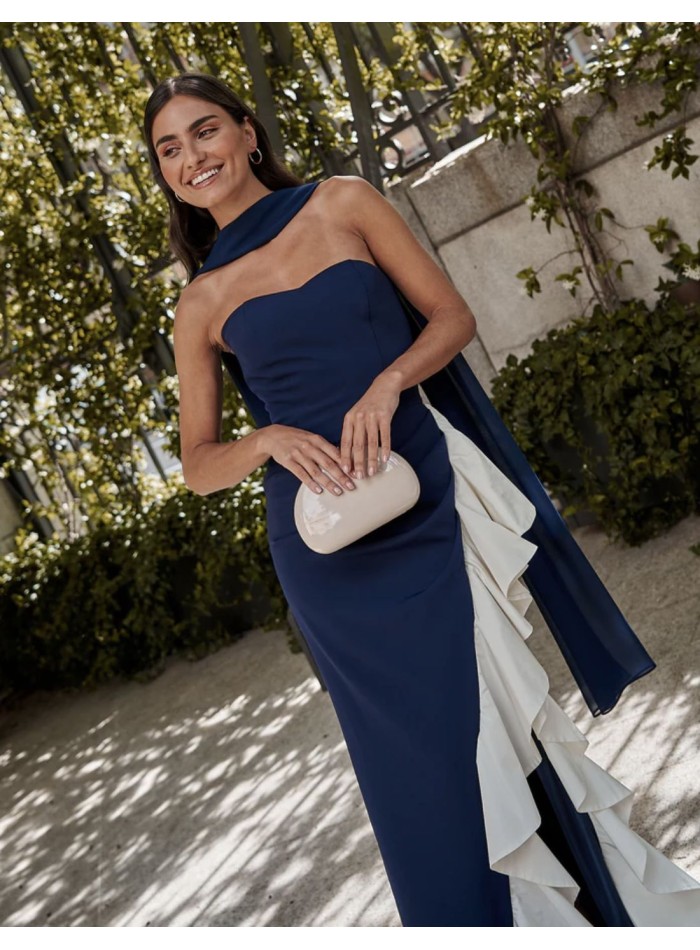 Robe longue de fête avec encolure cache-coeur...