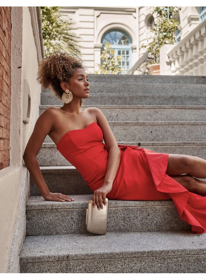 Robe longue de fête avec encolure cache-coeur...