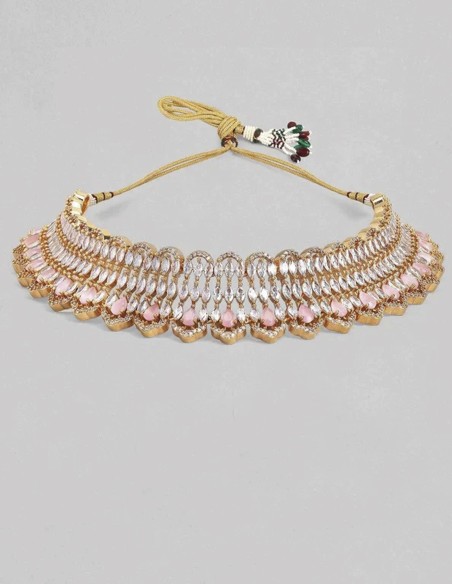 Gold-plated guest choker with crystals and pink stones