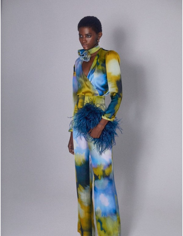 Pantalón largo de tiro alto satinado estampado