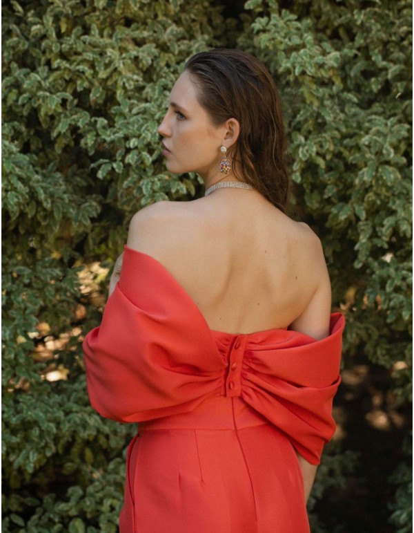 Crop top drapeado con escote de palabra de honor en color naranja intenso. 2