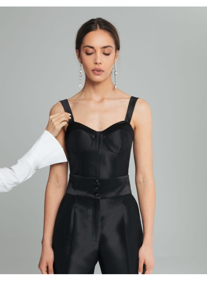 Top corset negro de raso con tirantes
