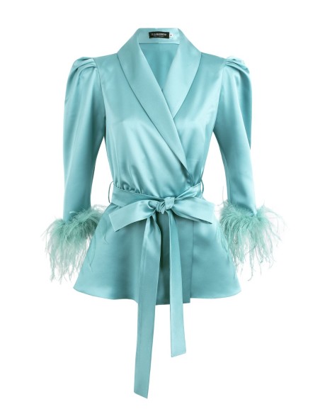 Blusa cruzada con solapas y plumas