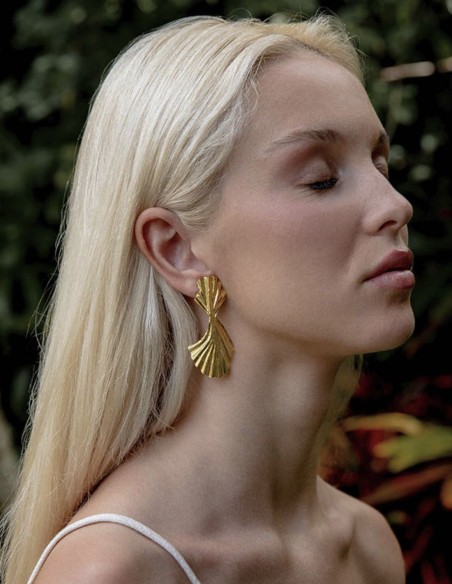 Silver plated party earrings in the shape of a bow