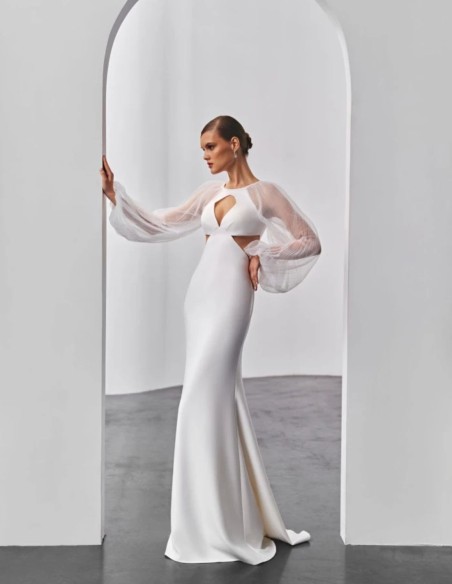 Vestido largo de novia cut-out con manga larga