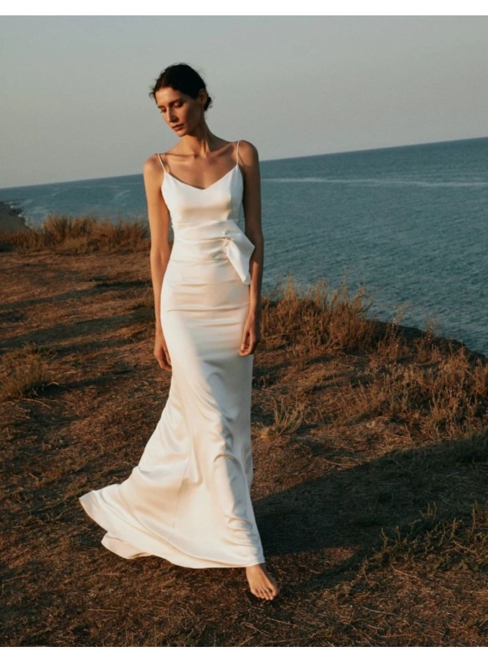 Vestido de novia lencero satinado con fajín