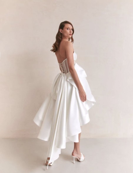 Robe courte de mariage ivoire à encolure sans bretelles