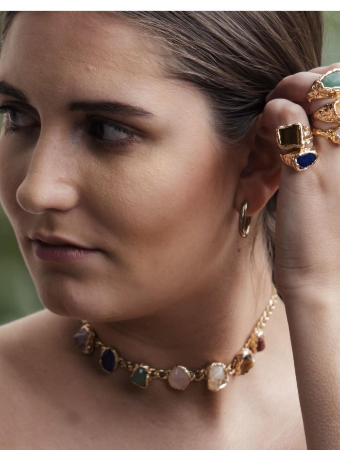 Multicoloured natural stone and quartz choker