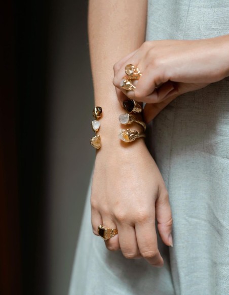 Brazalete dorado de piedra natural amatista